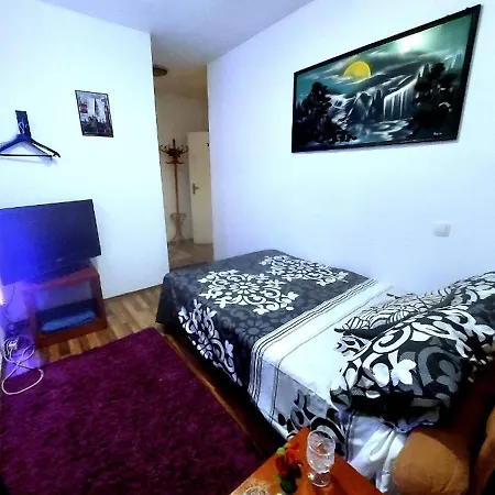 Apartment Crystal