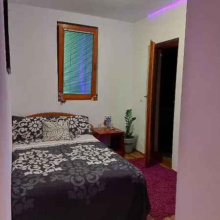 Apartment Crystal *